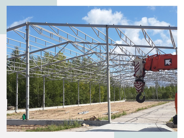 Строительство конюшен в Добрянка от 606 руб. под ключ