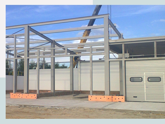 Строительство автосервисов от СтальСтрой-Дбр по цене 606 руб.