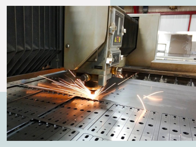 Лазерная резка металла в Добрянке от 606 руб.